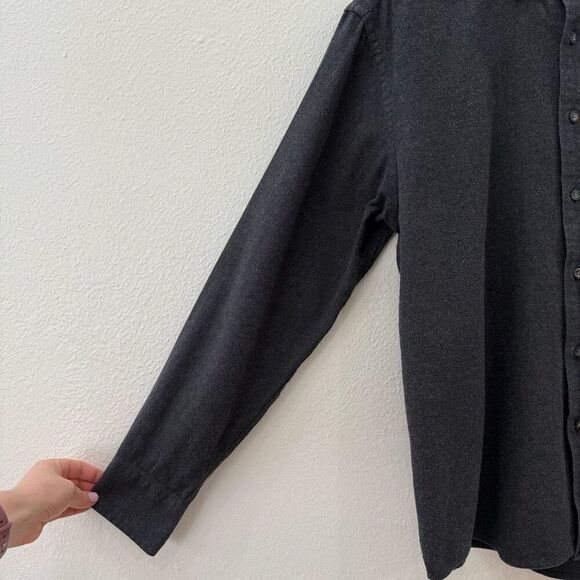 Untuckit Men's Size Medium Grey Long Sleeve Heavy Flannel Button Down Shirt - Picture 3 of 8